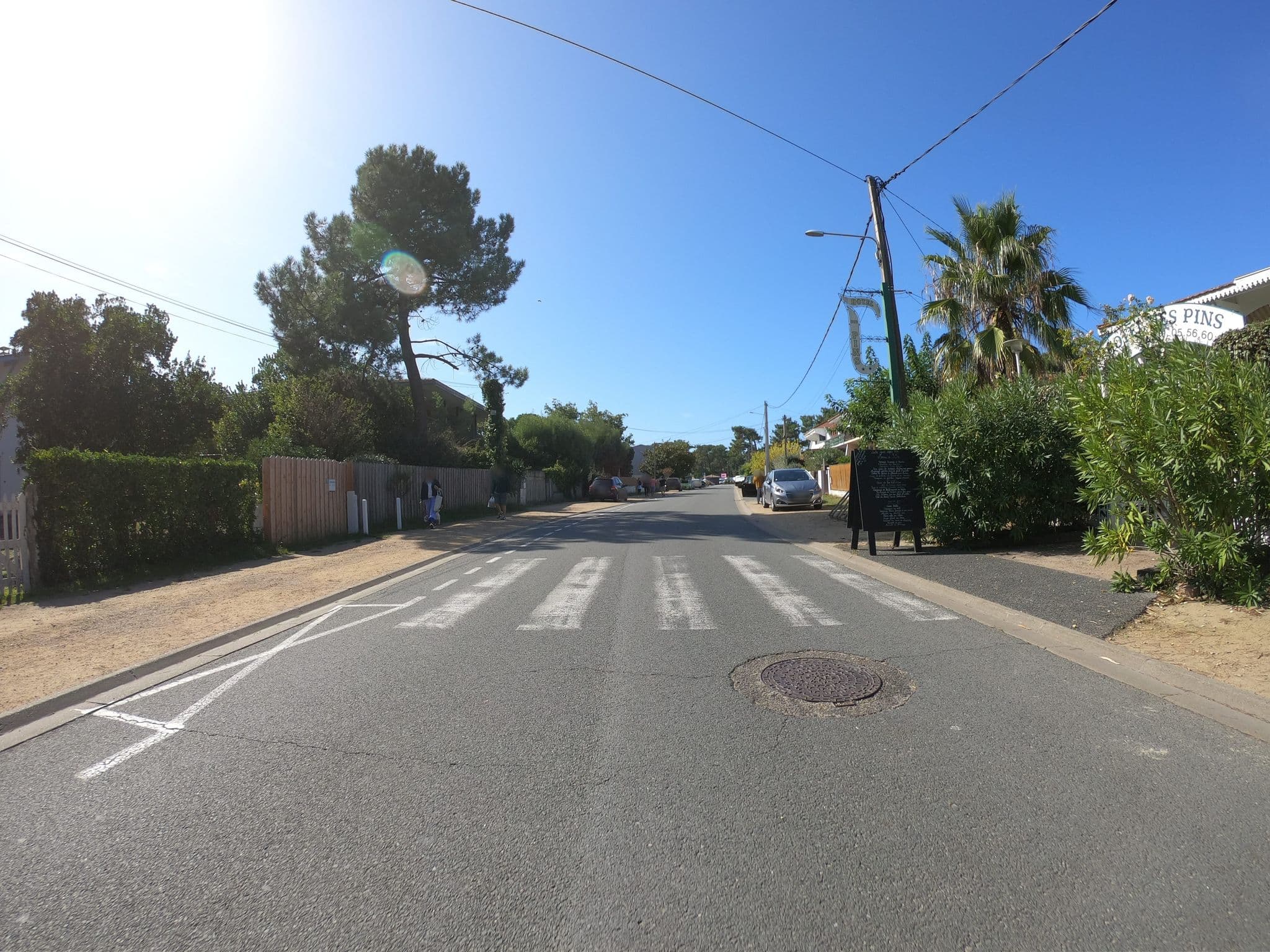 Street view near Restaurant des Pins, Arcachon — © gitouche (CC BY-SA · Mapillary)