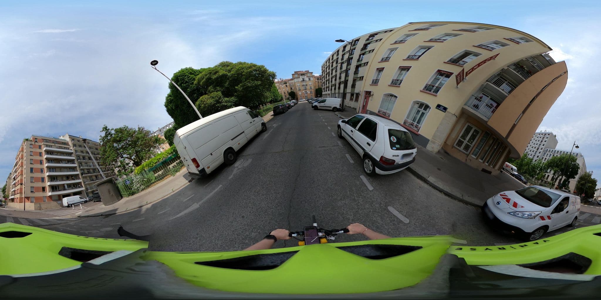 Street view near Sonder, Paris 15 Vaugirard — © Stefdegreef (CC BY-SA · Mapillary)