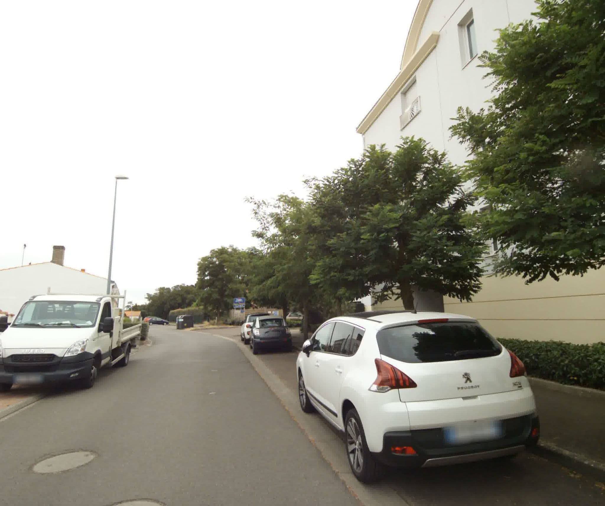 Street view near Résidence Odalys Thalassa, Les Sables-d'Olonne — © sogefi (CC BY-SA · Mapillary)