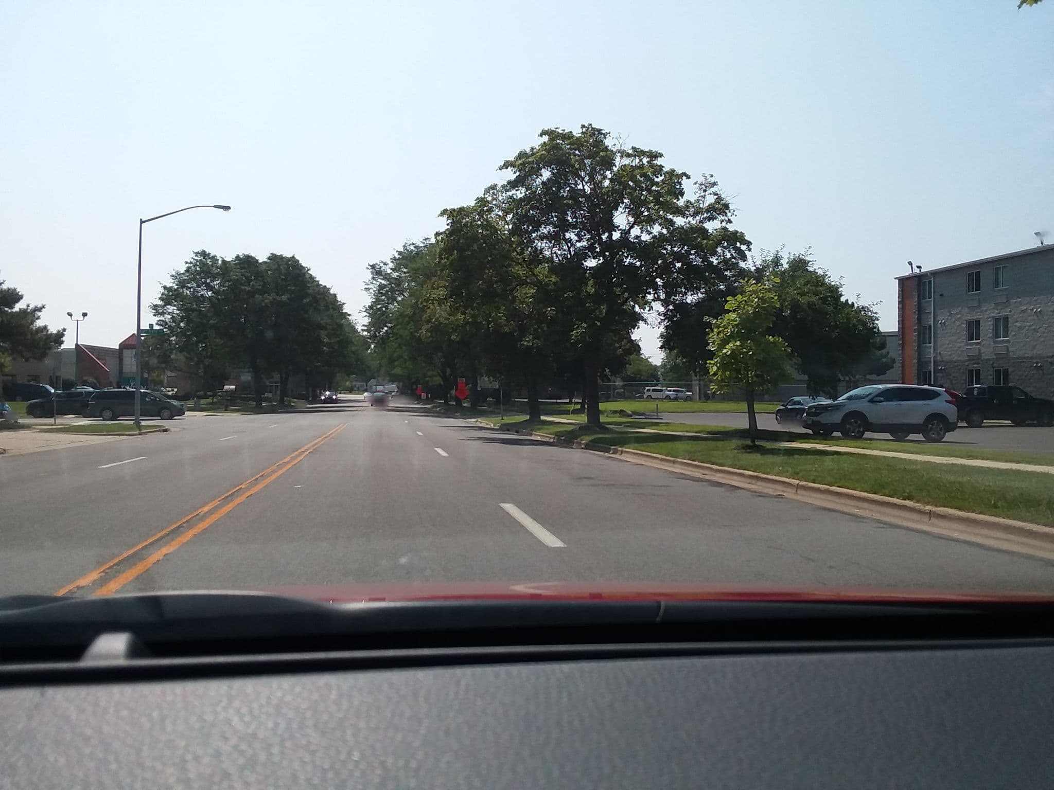 Street view near Rodeway Inn, Maple Bluff — © shantalb (CC BY-SA · Mapillary)