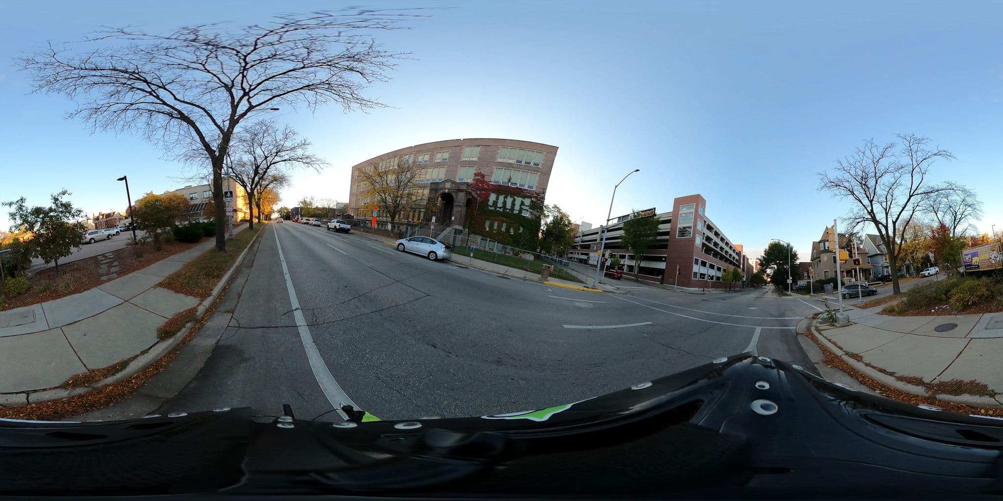 Street view near Room 905, Madison — © vgxhc (CC BY-SA · Mapillary)