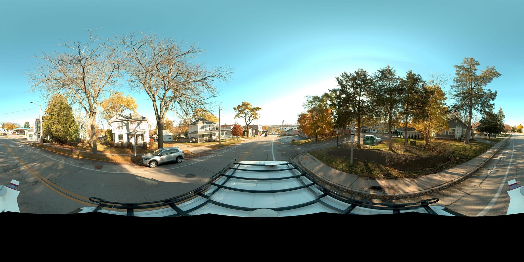Street view near Bayside Motel, Williams Bay — © GIS_ISG (CC BY-SA · Mapillary)