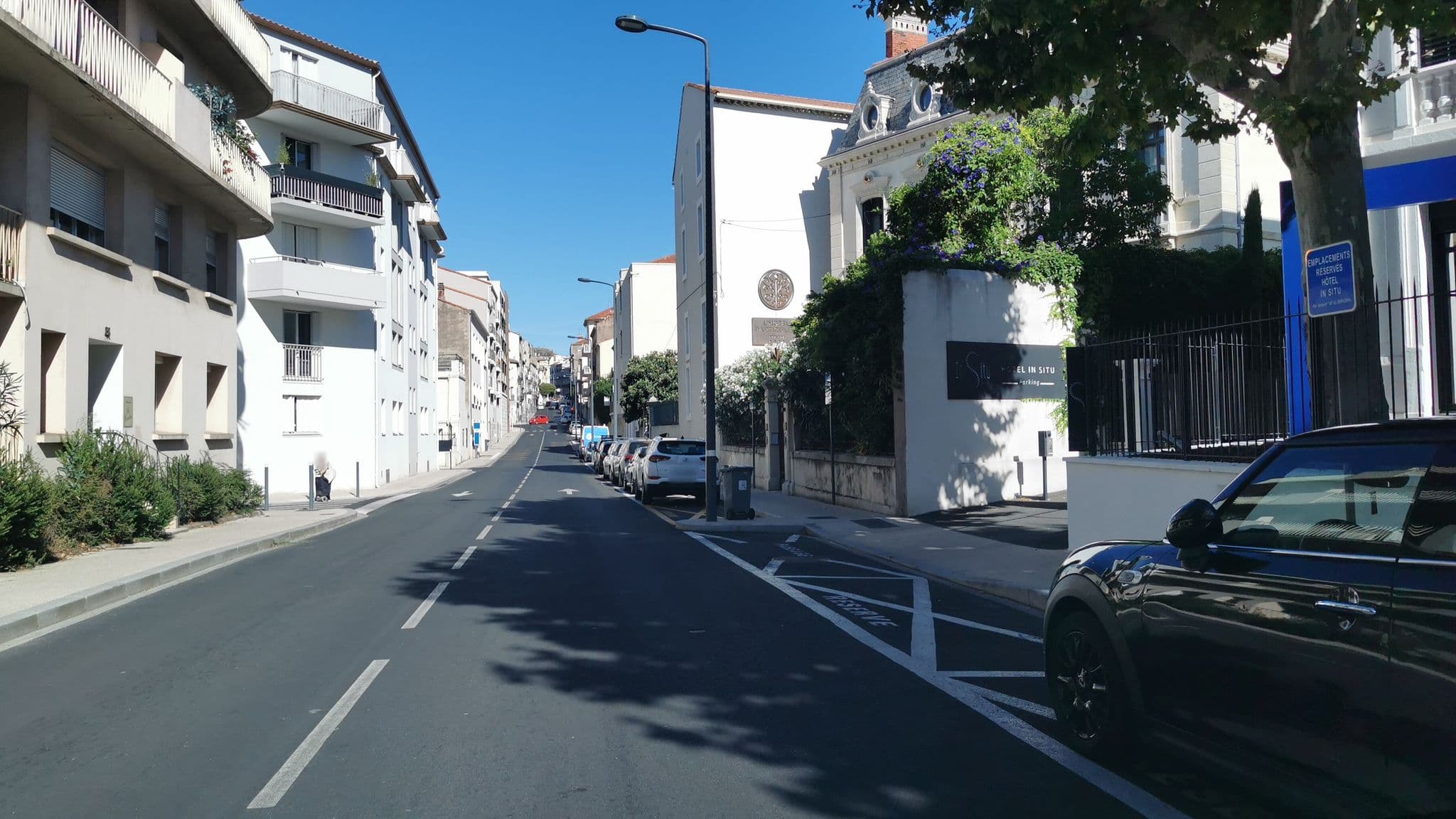 Street view near Hôtel In Situ, Béziers — © percherie (CC BY-SA · Mapillary)