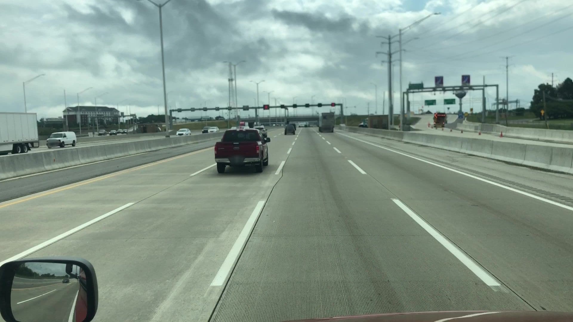 Street view near Double Tree Butterfield, South Barrington — © lvl5 (CC BY-SA · Mapillary)