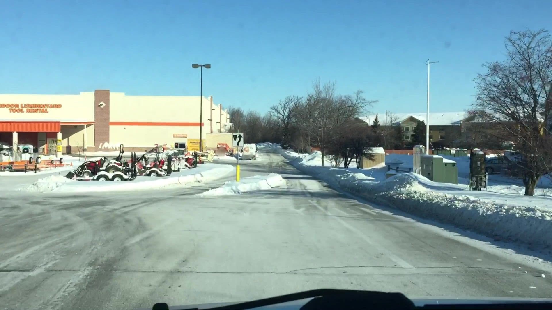 Street view near Super 8 Waukesha, Waukesha — © lvl5 (CC BY-SA · Mapillary)