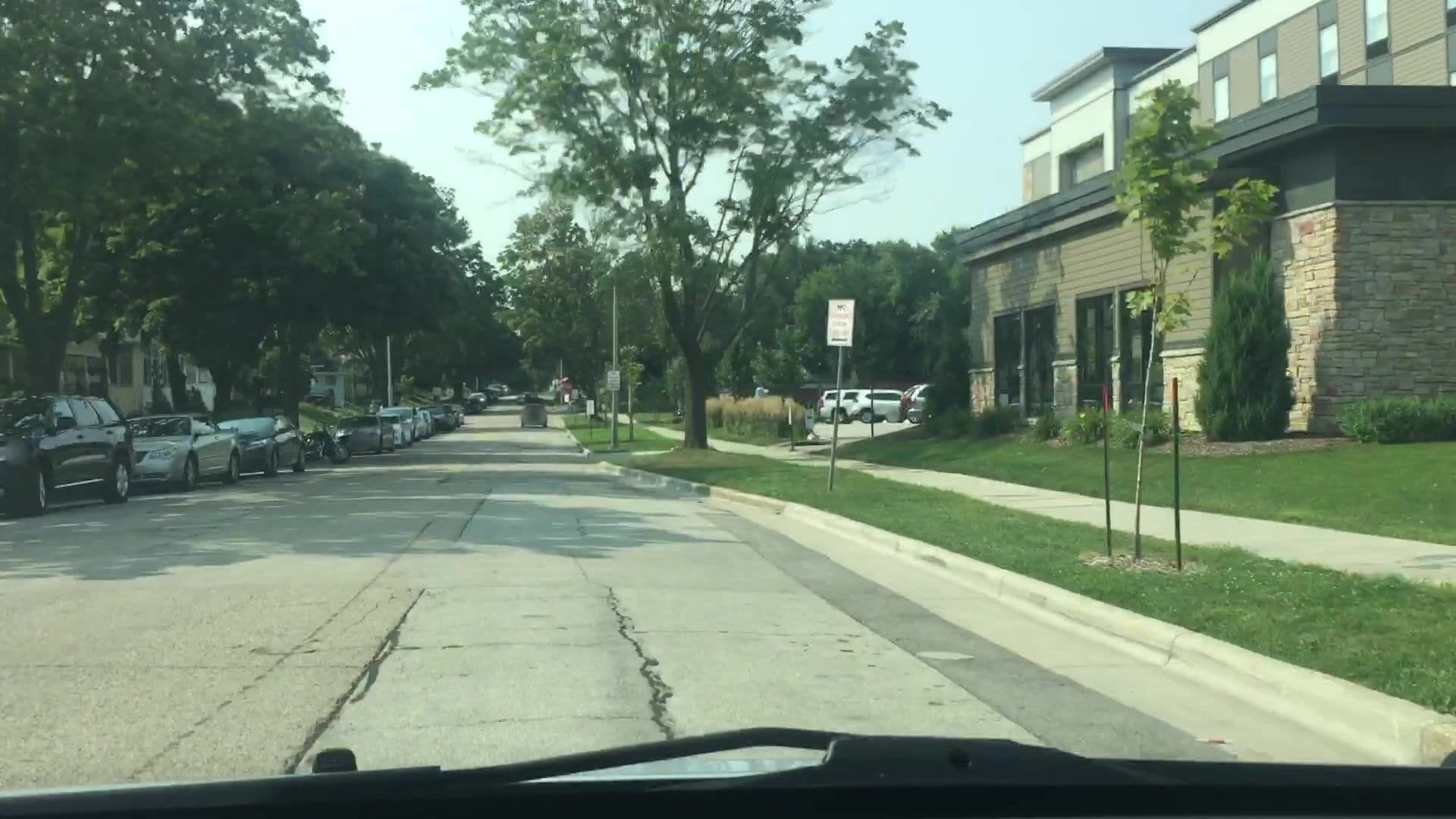 Street view near Hampton Inn & Suites, West Allis — © lvl5 (CC BY-SA · Mapillary)