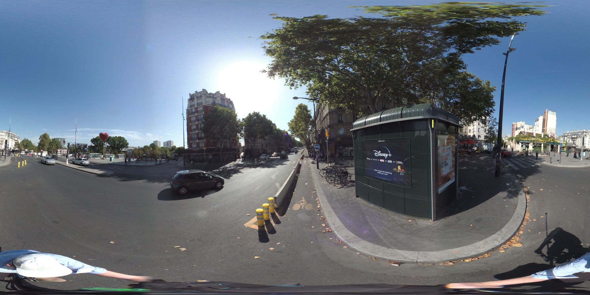 Street view near Hôtel de la Terrasse, Paris 18 Buttes-Montmartre — © geovelo (CC BY-SA · Mapillary)