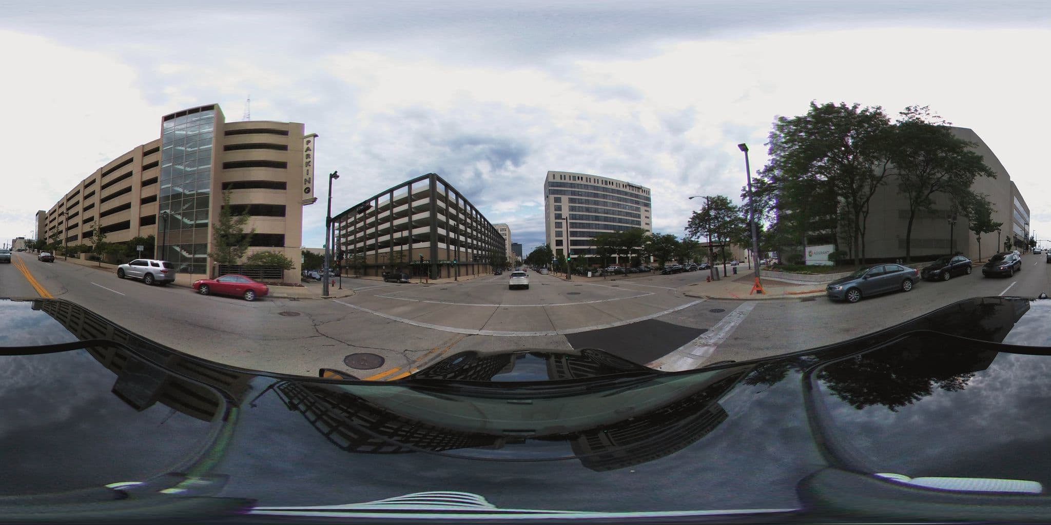 Street view near Hilton, Milwaukee — © cwmke (CC BY-SA · Mapillary)