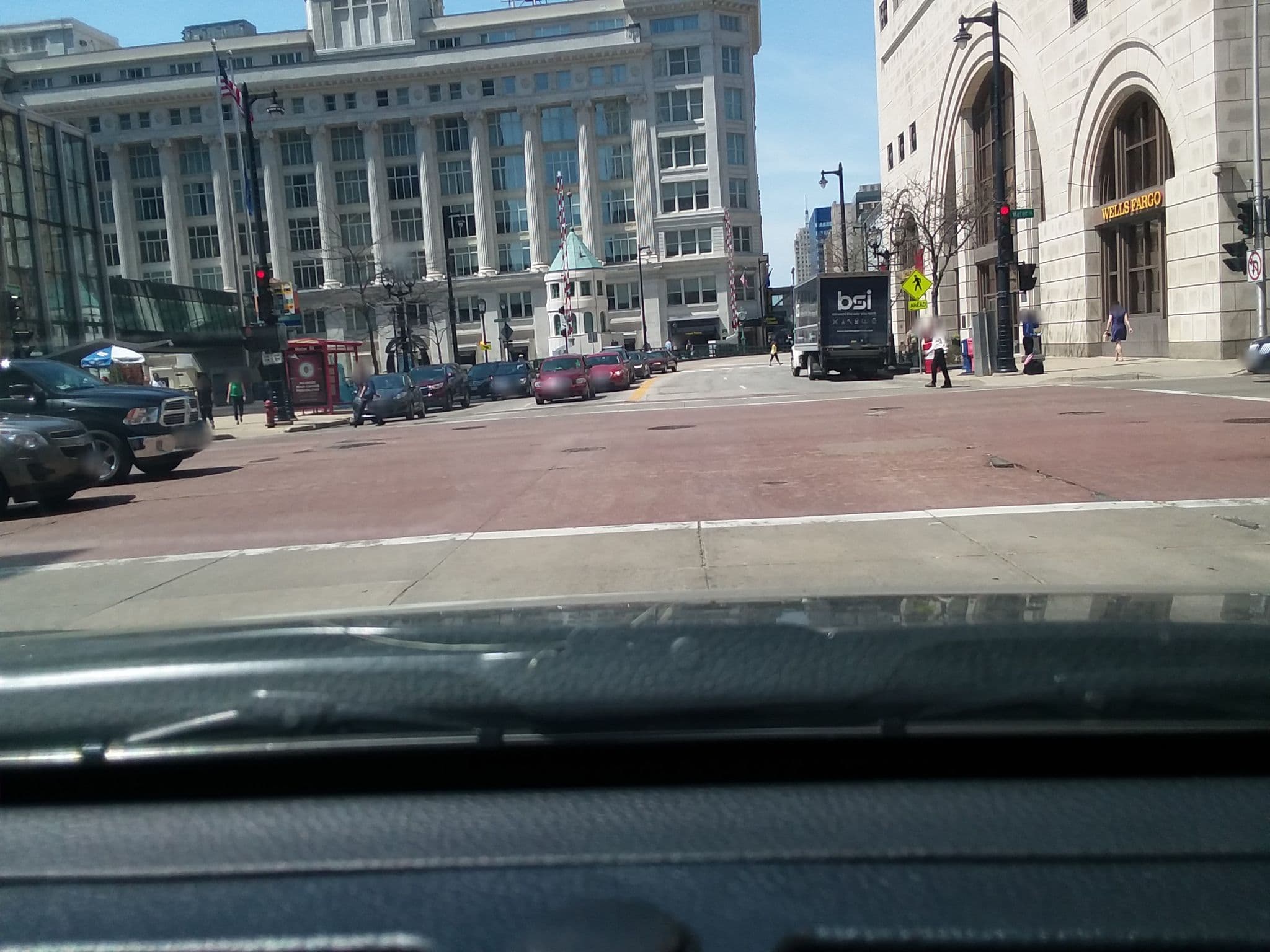 Street view near Drury Plaza Hotel Downtown, Milwaukee — © aqua12 (CC BY-SA · Mapillary)