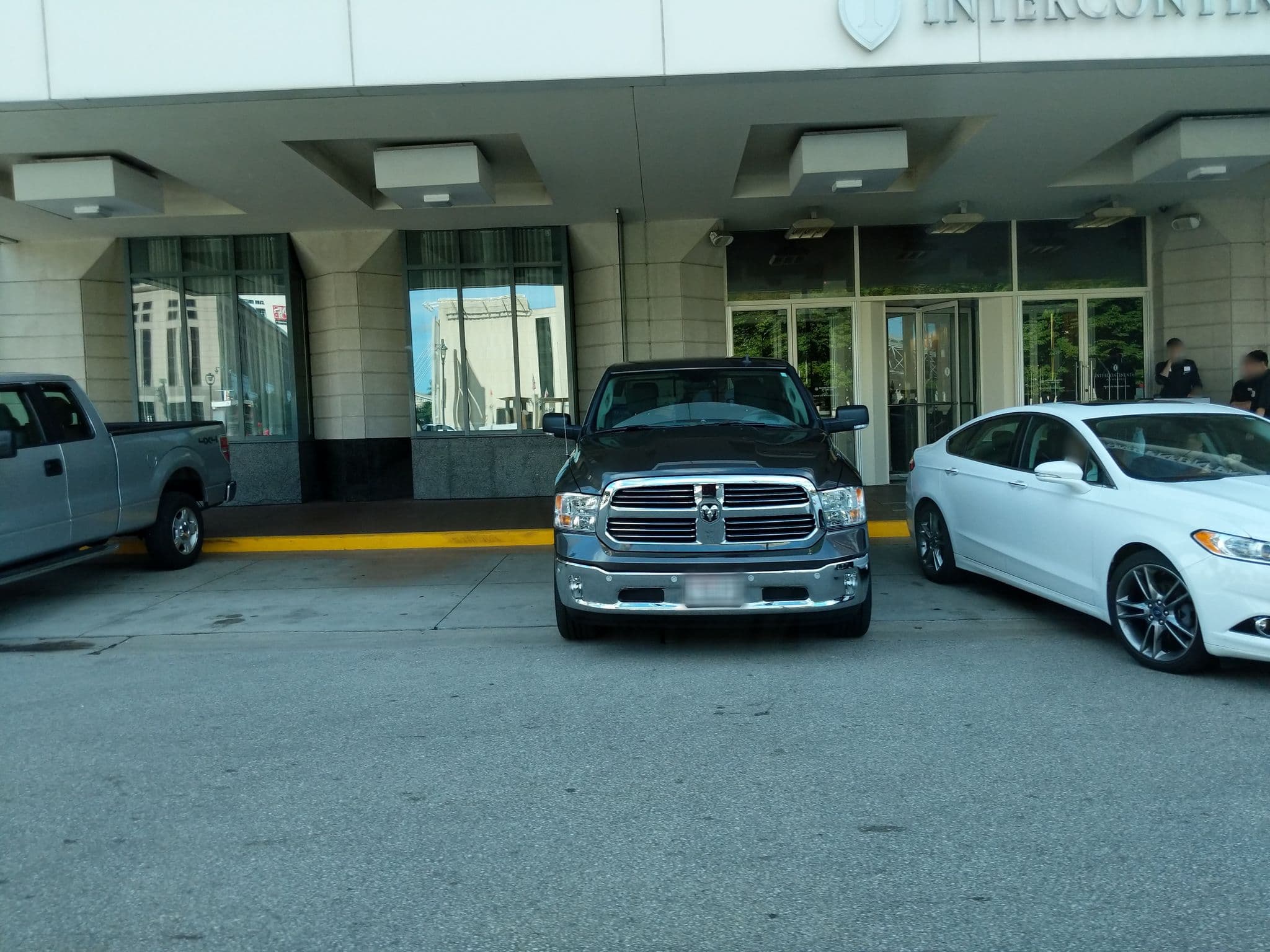 Street view near InterContinental Milwaukee, Milwaukee — © iandees (CC BY-SA · Mapillary)