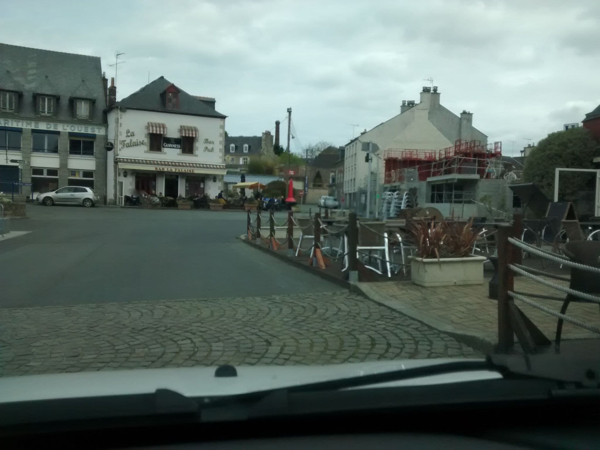 Street view near Le Terre Neuvas, Paimpol — © mgageo (CC BY-SA · Mapillary)