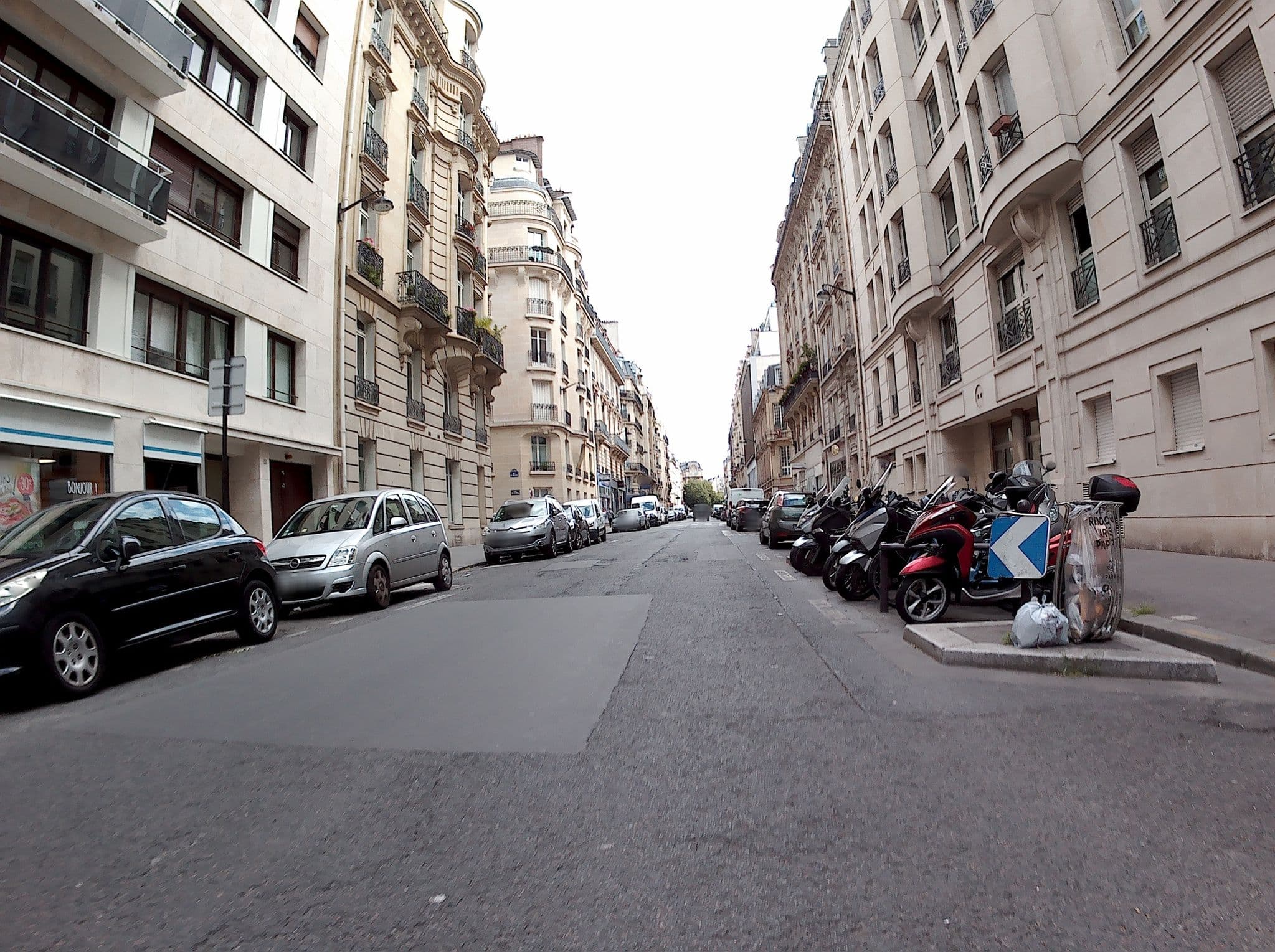 Street view near Hotel Gastón, Paris 17 Batignolles-Monceau — © patman (CC BY-SA · Mapillary)