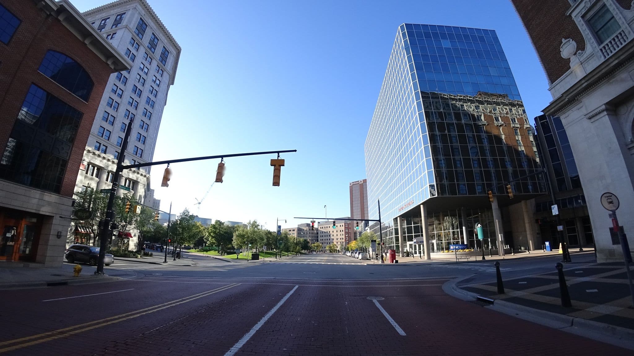 Street view near Michigan Suite at the Amway Grand Hotel, Grand Rapids — © z0rg (CC BY-SA · Mapillary)