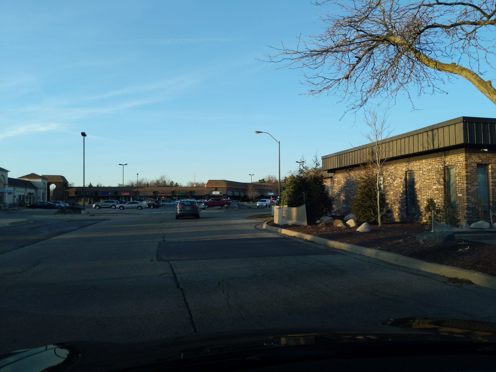 Street view near Everlasting stitches, Holt — © treestryder (CC BY-SA · Mapillary)