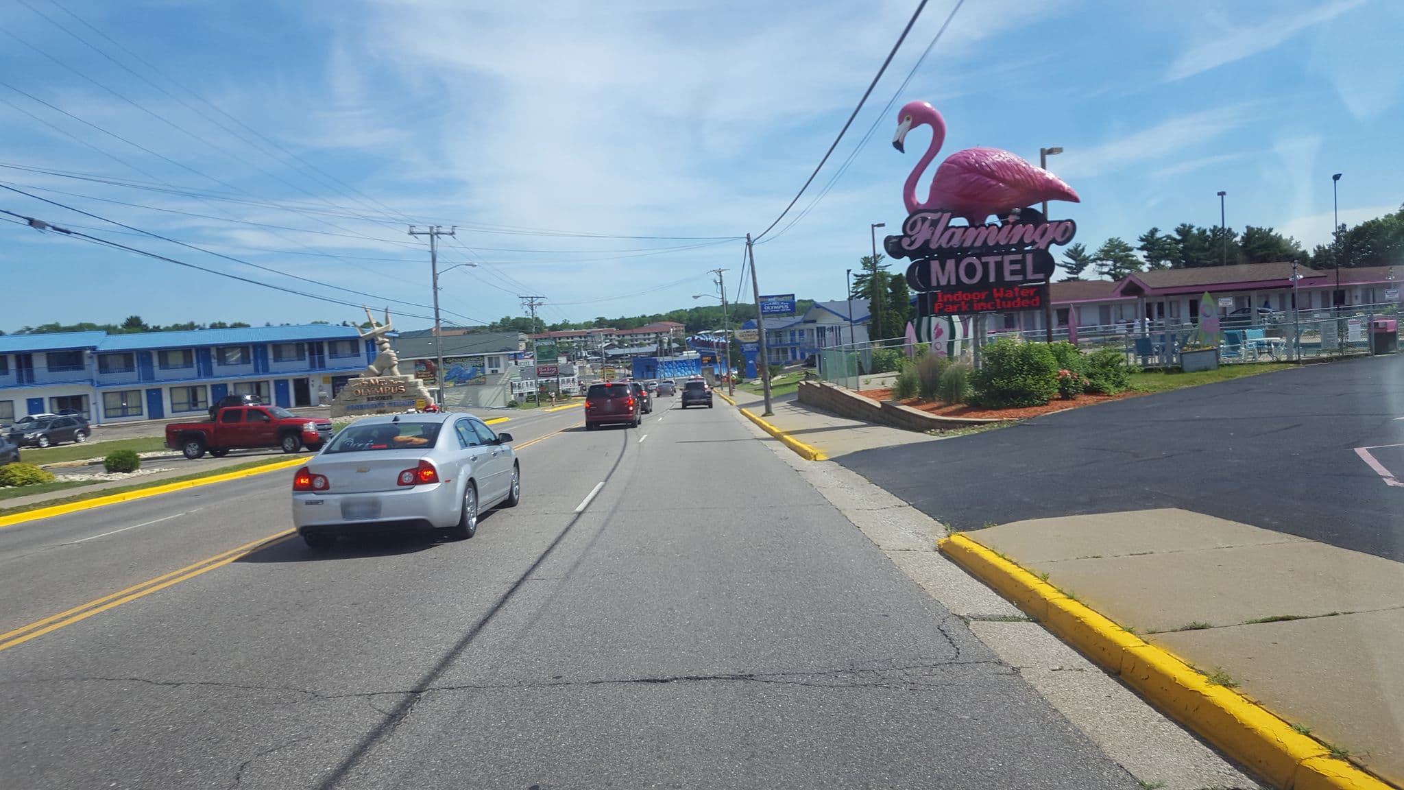 Street view near Flamingo Motel & Suites Rm 242, Lake Delton — © jbthemilker (CC BY-SA · Mapillary)