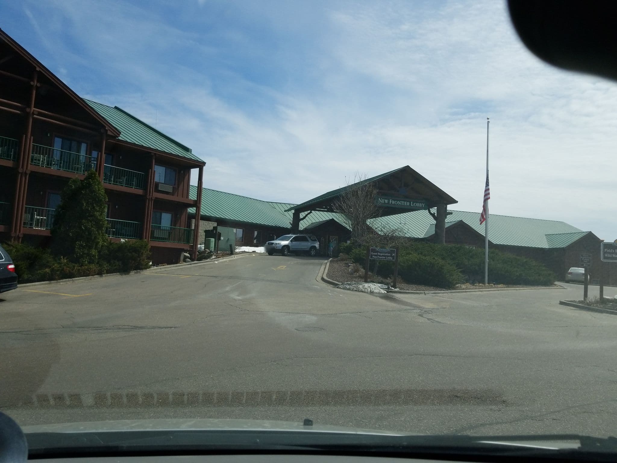 Street view near New Frontier Lobby, Lake Delton — © Hubminer (CC BY-SA · Mapillary)