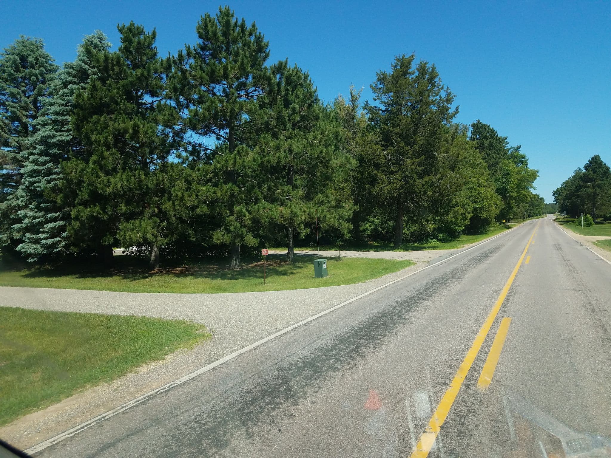 Street view near Hiawatha Resort Motel, Mauston — © jbthemilker (CC BY-SA · Mapillary)