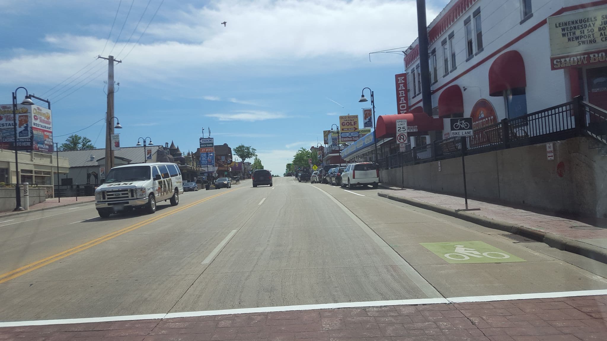 Street view near Wisconsin Dells, Wisconsin Dells — © jbthemilker (CC BY-SA · Mapillary)