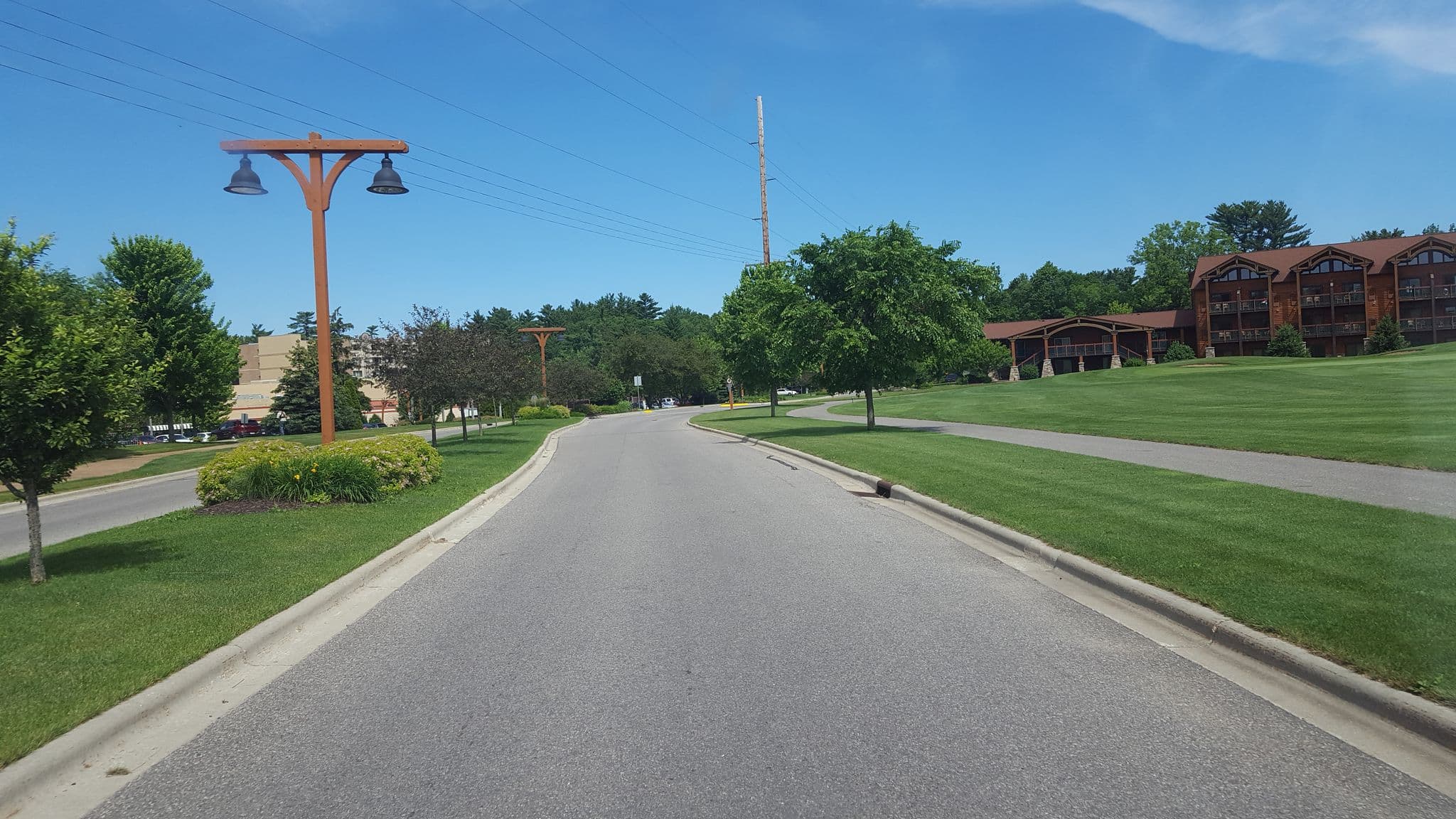 Street view near Room 7106 VILLA, Wisconsin Dells — © jbthemilker (CC BY-SA · Mapillary)