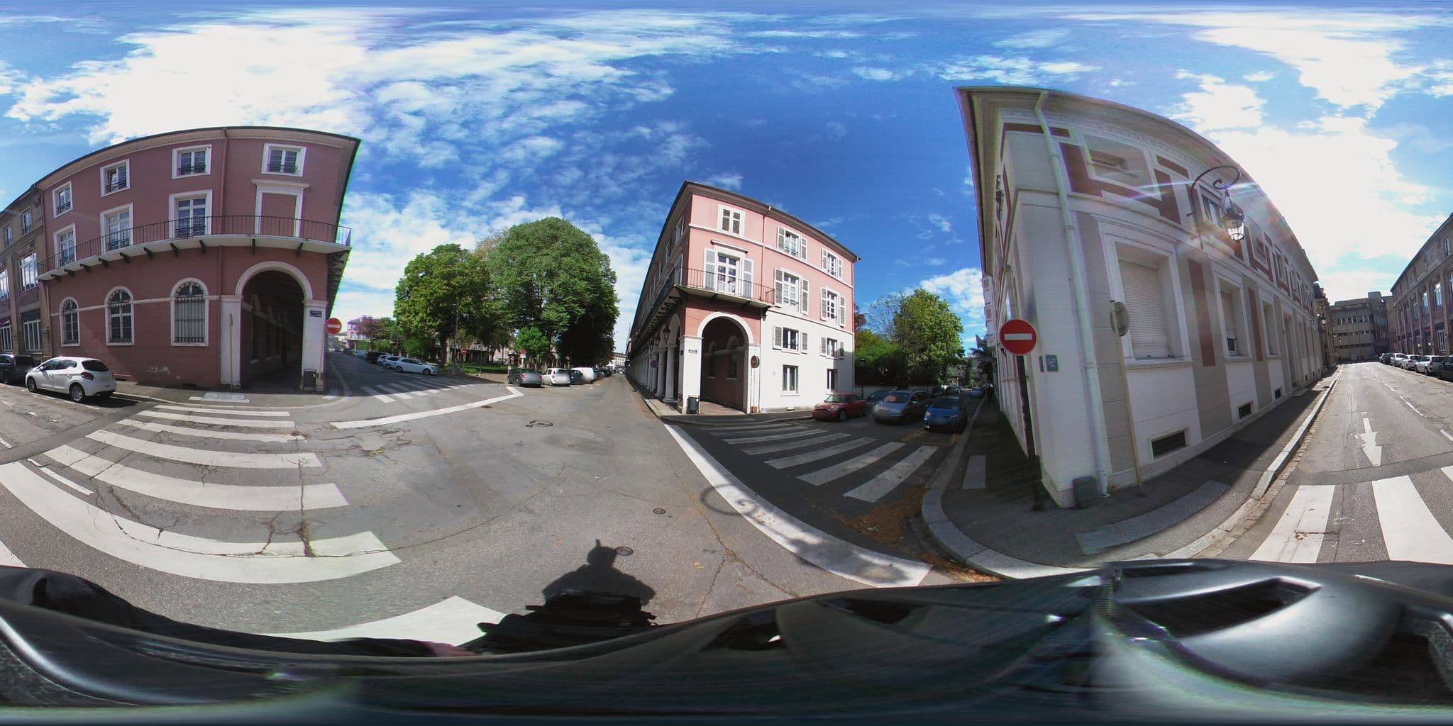 Street view near Hôtel de la Bourse, Mulhouse — © simon_geovelo (CC BY-SA · Mapillary)