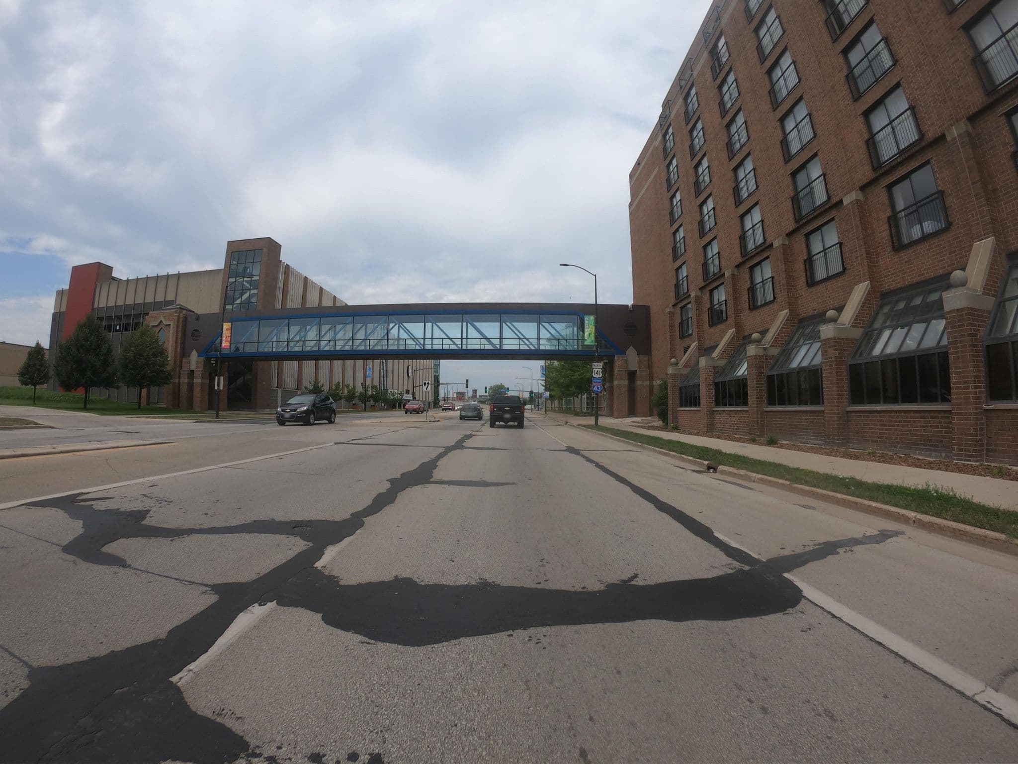 Street view near Sexy Room 624, Green Bay — © theman (CC BY-SA · Mapillary)