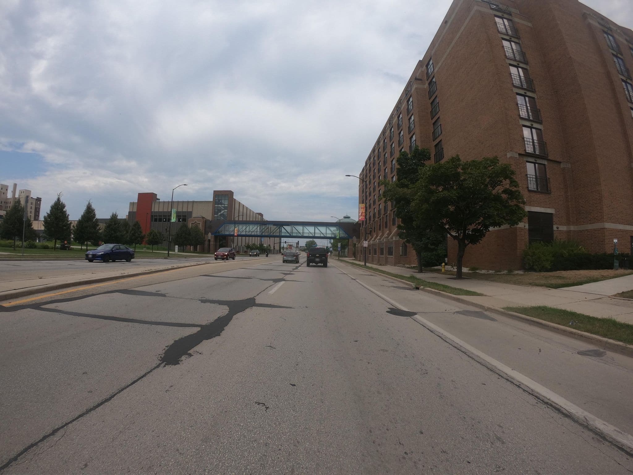 Street view near Hotel Sierra, Green Bay — © theman (CC BY-SA · Mapillary)