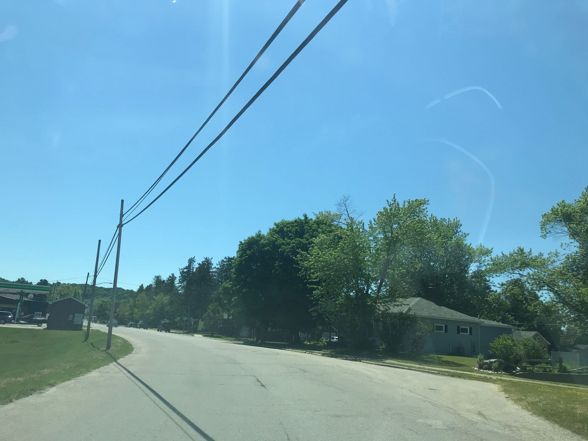 Street view near Coastal Suites Resort, Greilickville — © motomurphyadv (CC BY-SA · Mapillary)
