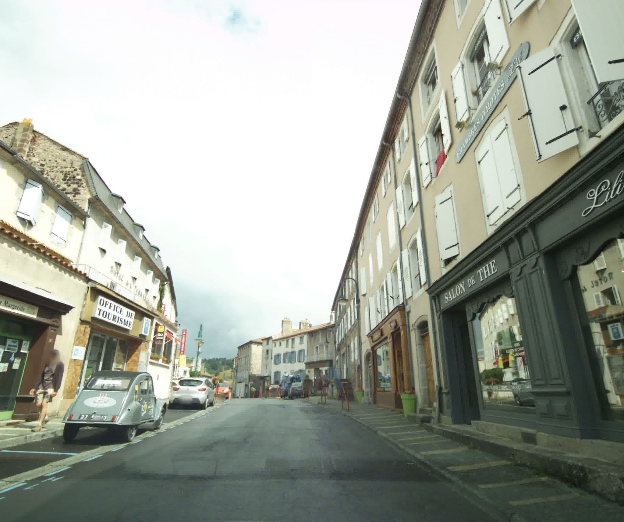 Street view near La terrasse, Saugues — © sogefi (CC BY-SA · Mapillary)