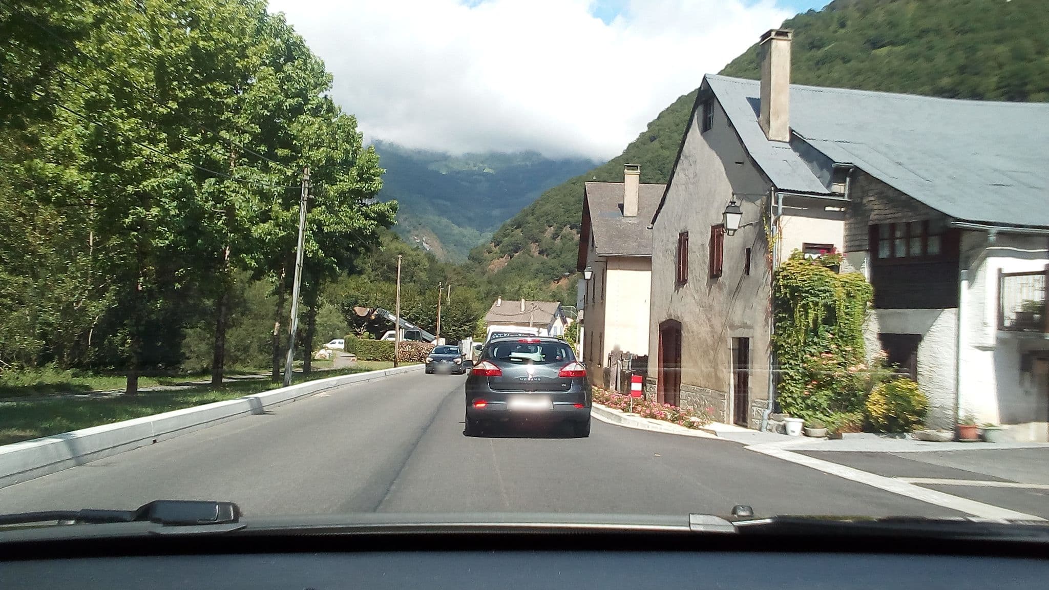 Street view near Chez Alé, Laruns — © atabaraud (CC BY-SA · Mapillary)