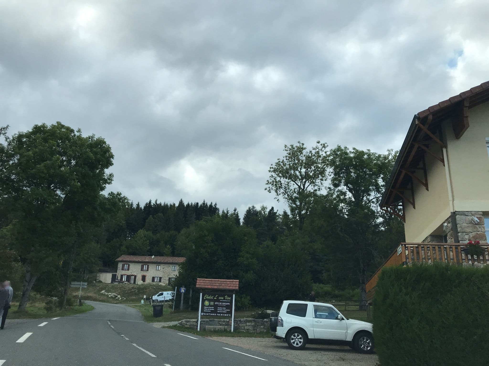 Street view near L'Eau vive, Job — © fpm (CC BY-SA · Mapillary)
