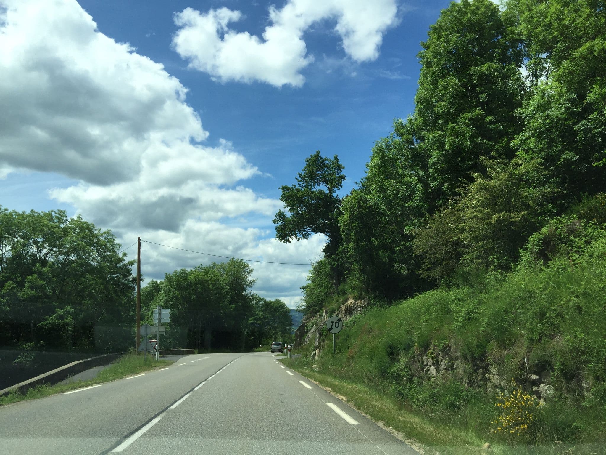 Street view near Auberge de Jeunesse de Saint-Martin-des-Olmes, Ambert — © geraldchatagnon (CC BY-SA · Mapillary)