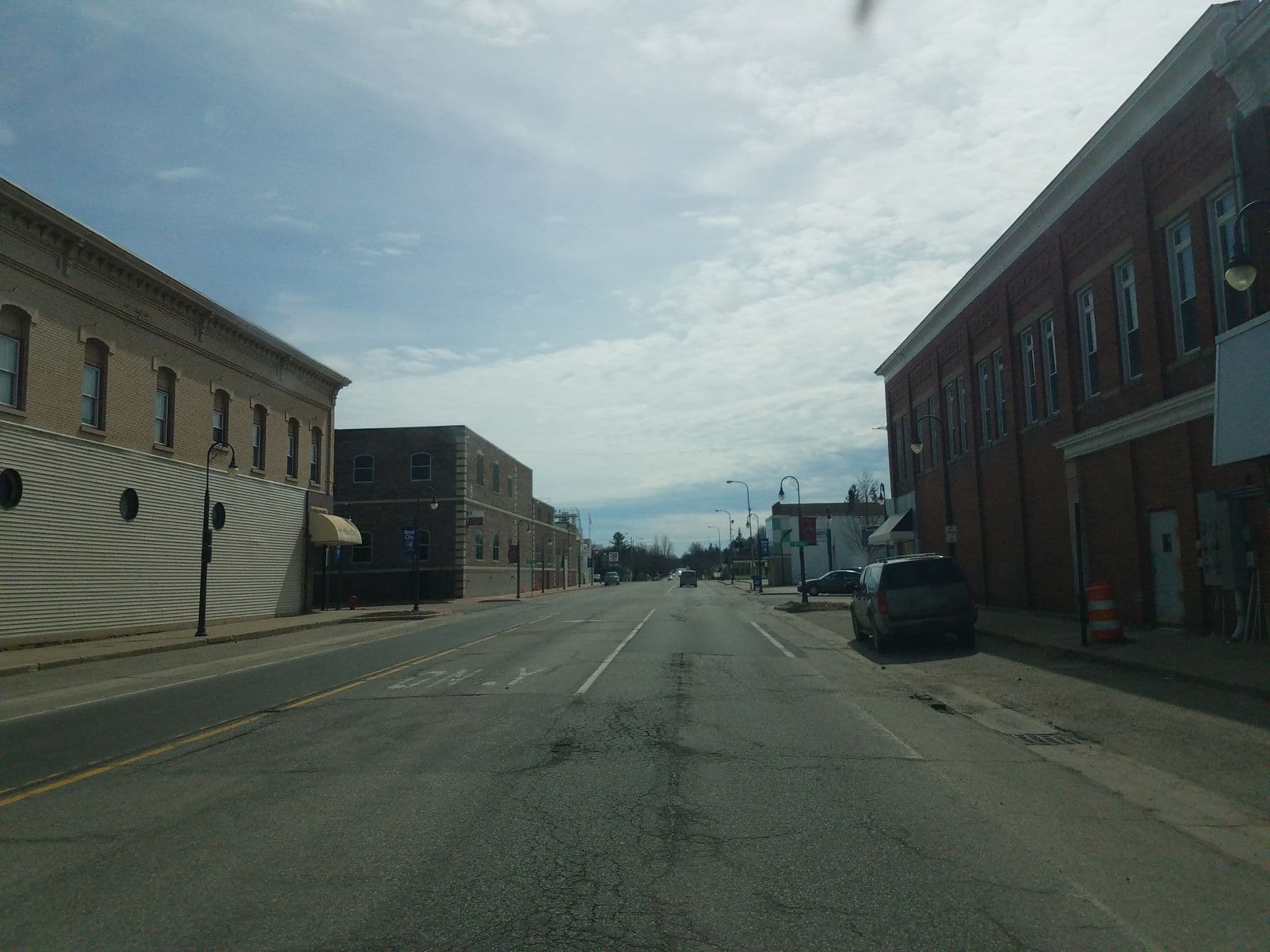 Street view near Osceola Inn, Reed City — © jbthemilker (CC BY-SA · Mapillary)
