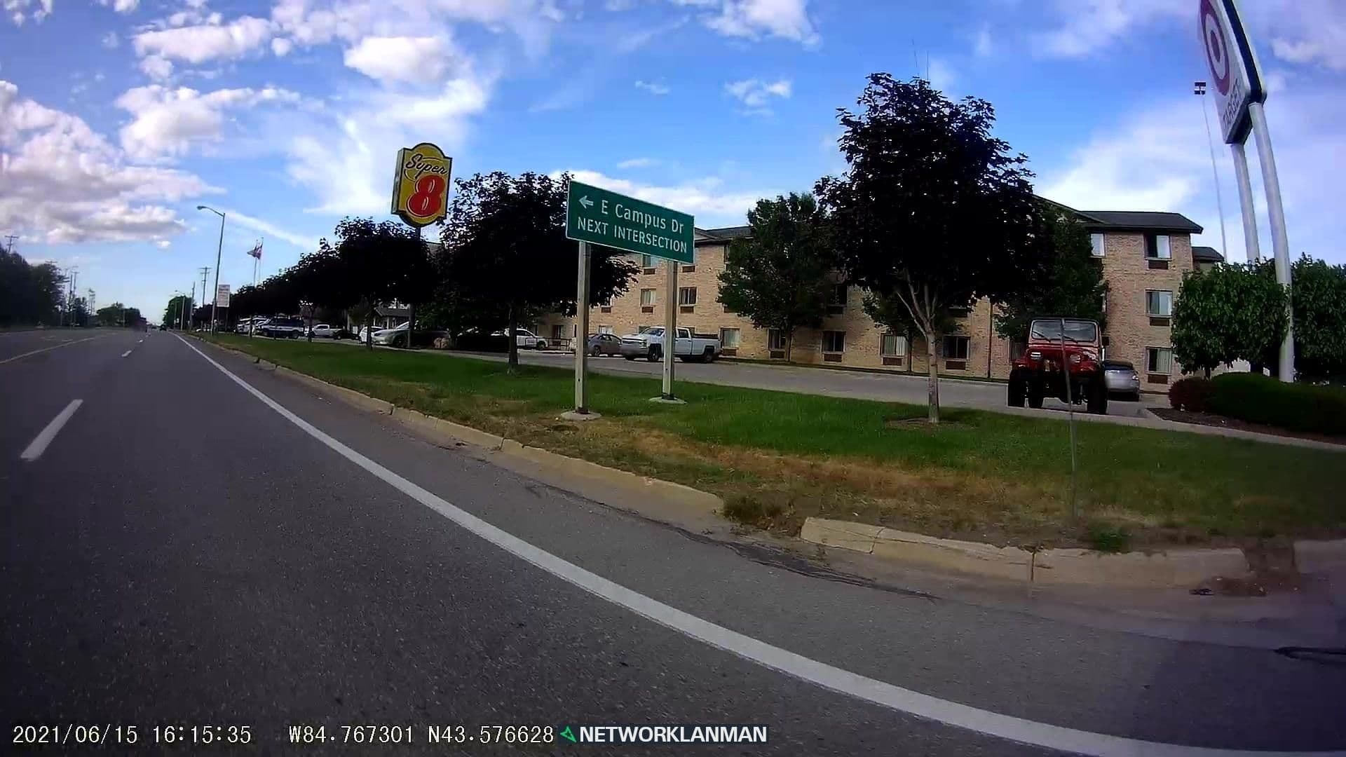 Street view near Wyndham Hotels & Resorts, Saint Louis — © networklanman (CC BY-SA · Mapillary)