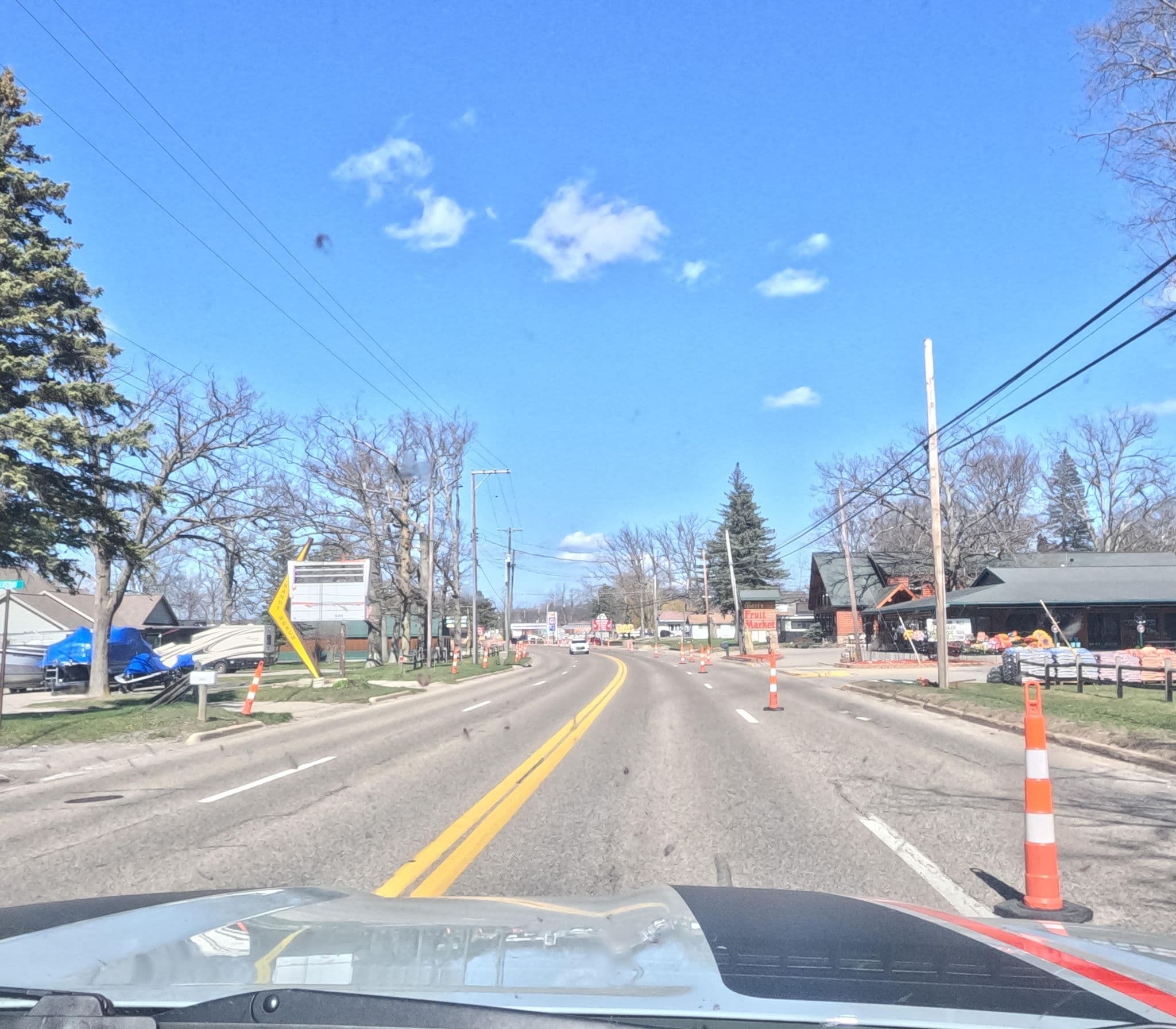 Street view near Swiss Inn, Prudenville — © chuck (CC BY-SA · Mapillary)