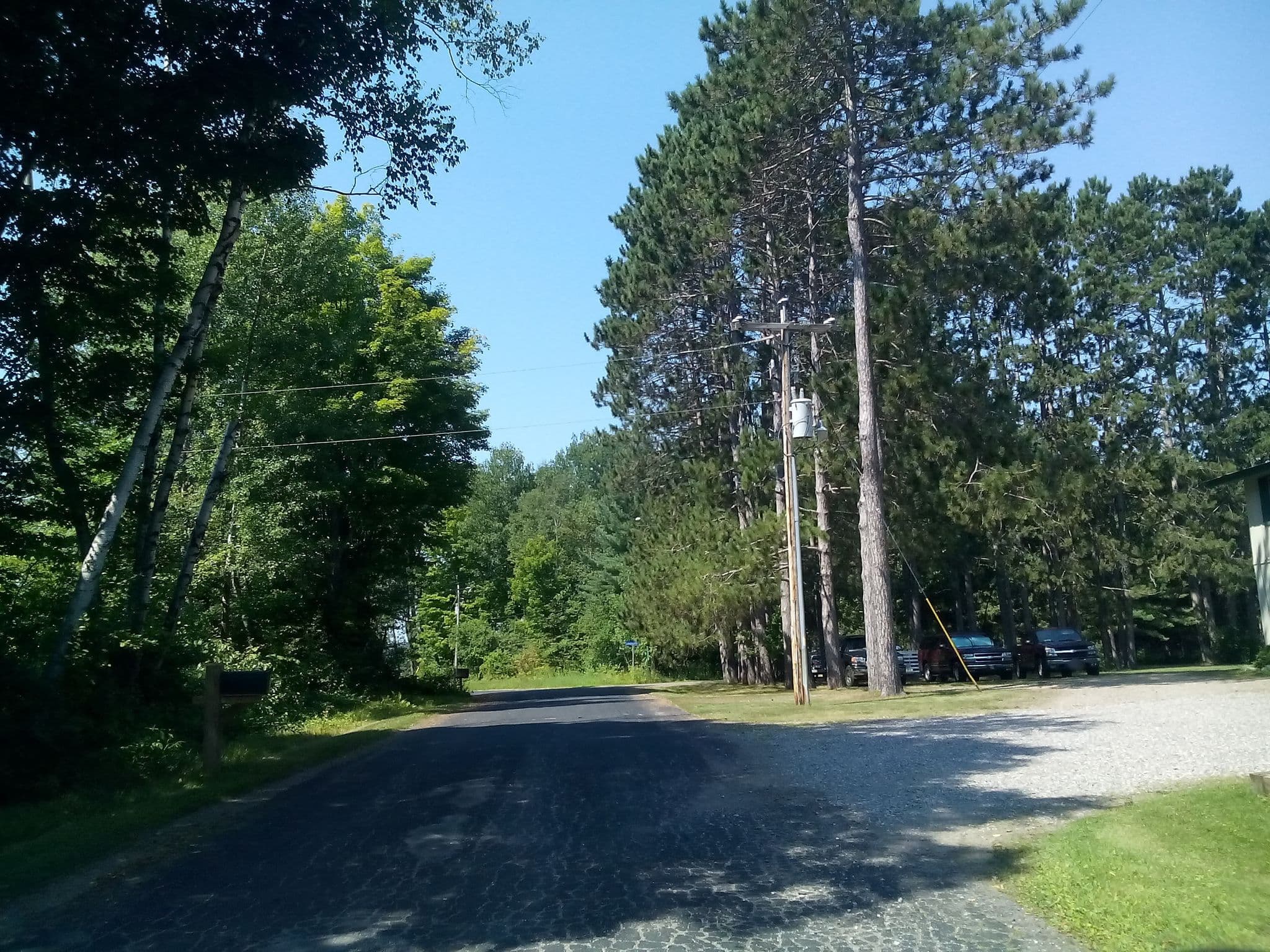 Street view near The Cedar Lodge, Crandon — © lumi (CC BY-SA · Mapillary)