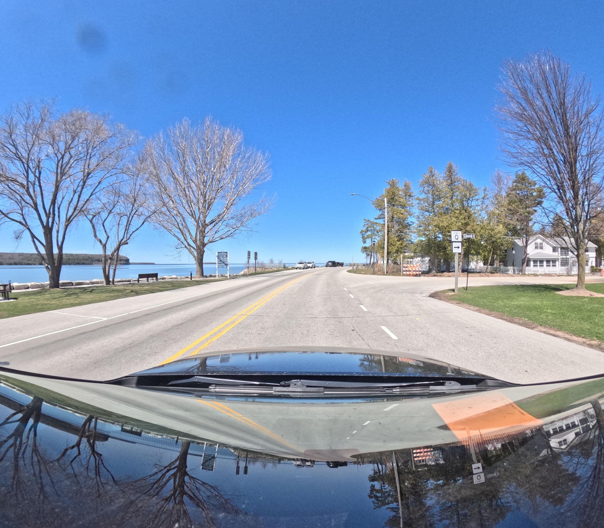 Street view near Waterbury Inn, Menominee — © theman (CC BY-SA · Mapillary)