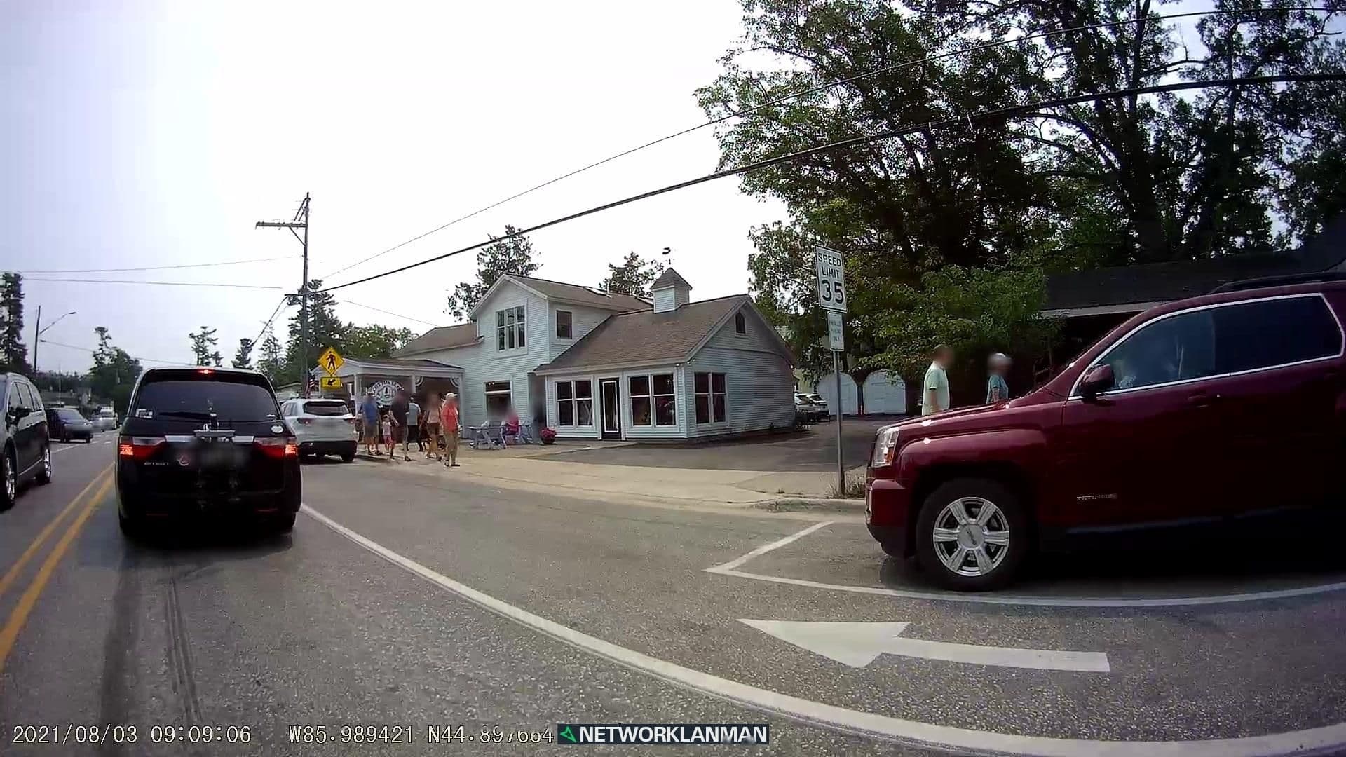 Street view near South Beach #16, Greilickville — © networklanman (CC BY-SA · Mapillary)