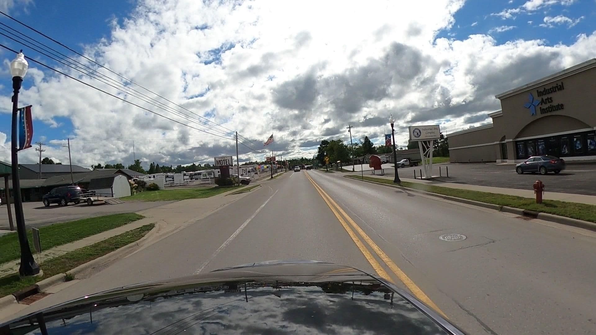 Street view near Lyons Motel, Indian River — © treestryder (CC BY-SA · Mapillary)