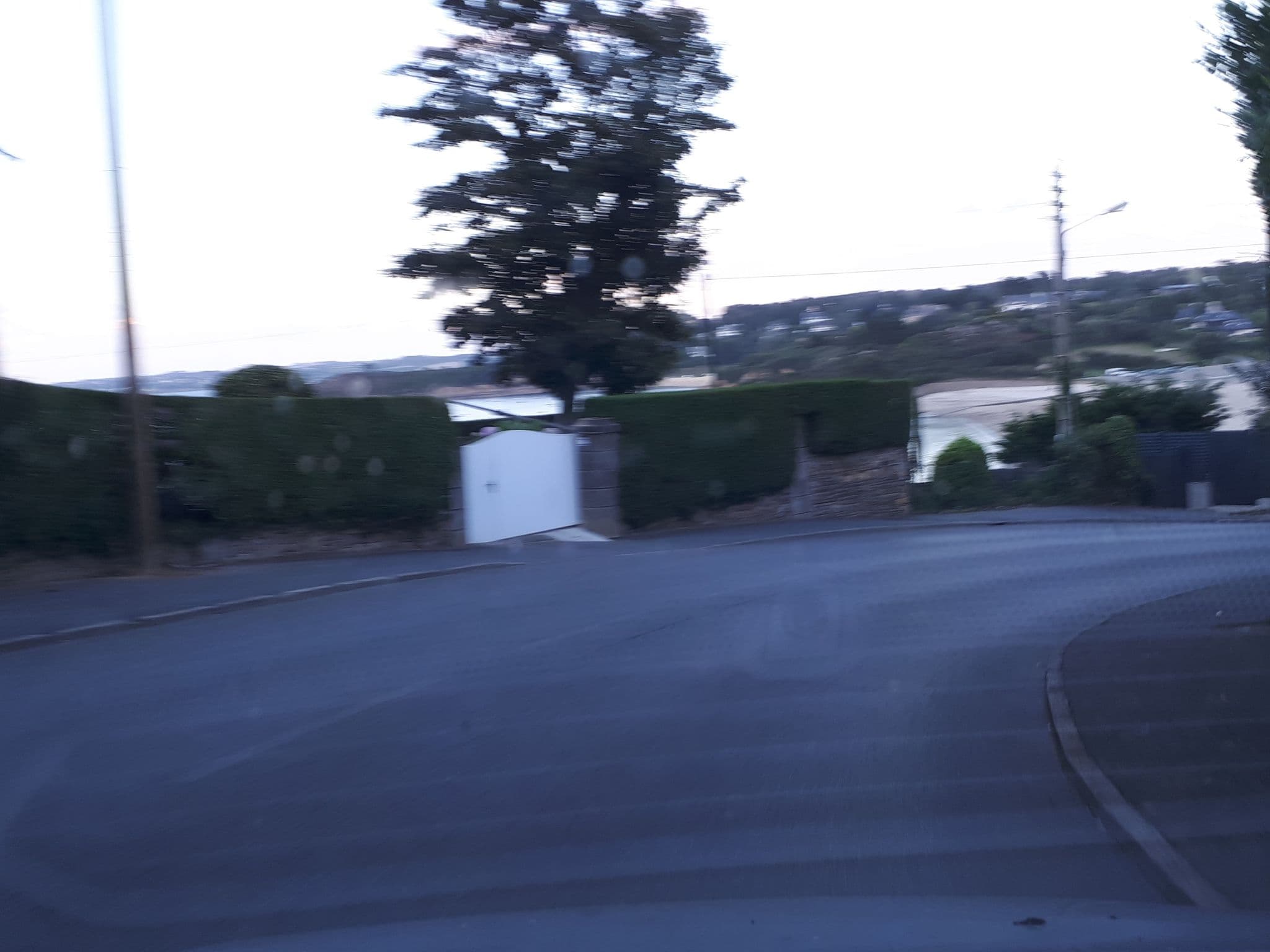 Street view near Hôtel de Carantec, Carantec — © quicky (CC BY-SA · Mapillary)
