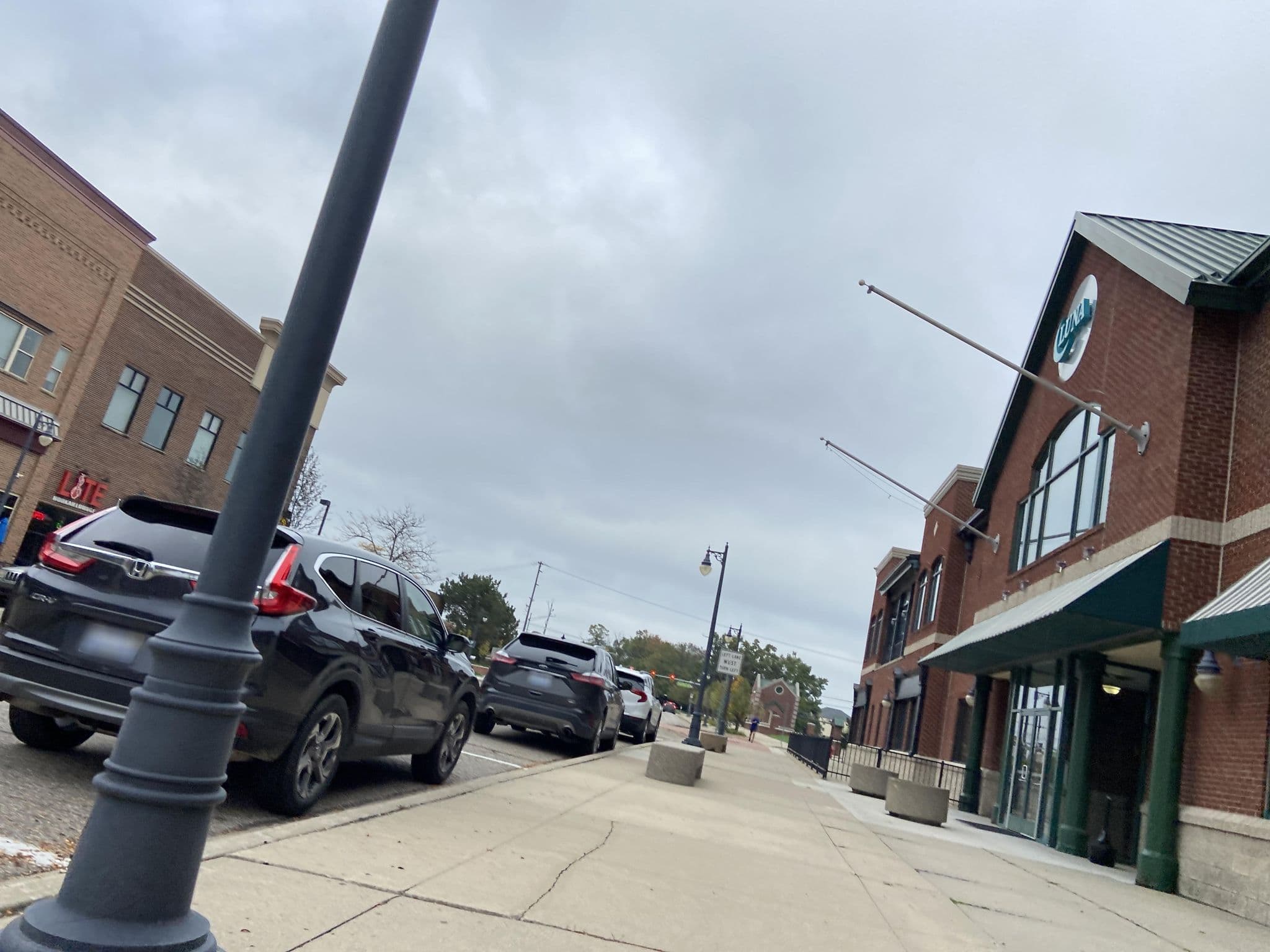 Street view near My Stall, Novi — © plumgarden (CC BY-SA · Mapillary)