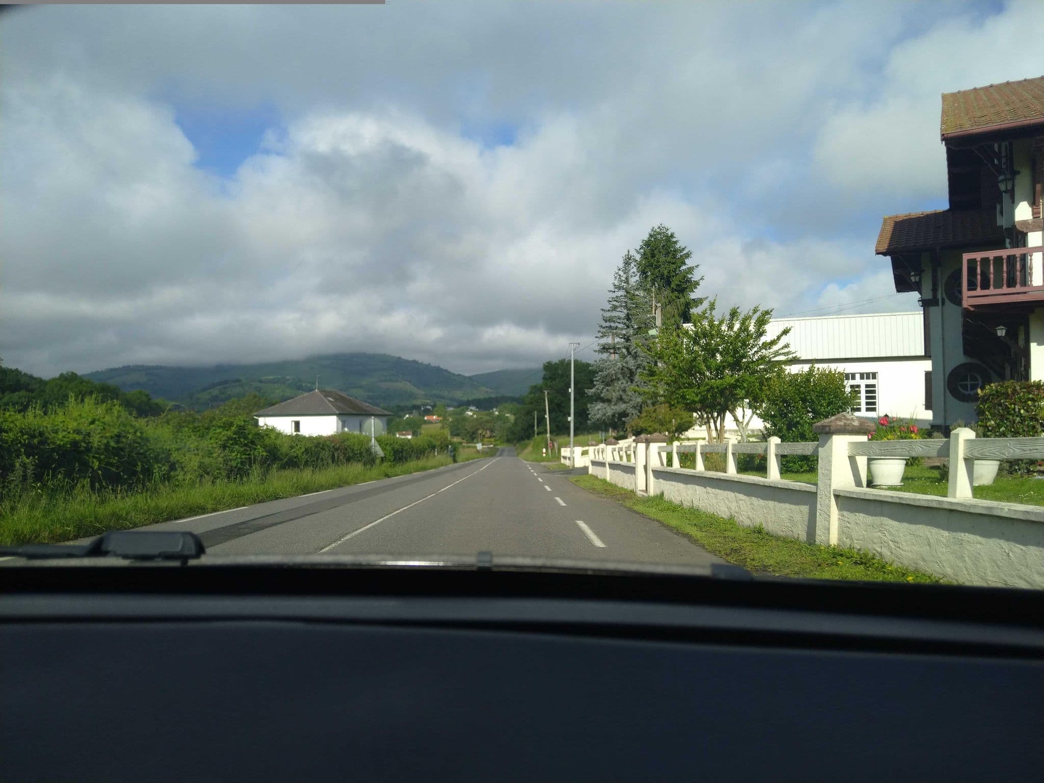 Street view near Hélène et Sauveur Bouillon (ébéniste), Mauléon-Licharre — © floetcheto (CC BY-SA · Mapillary)
