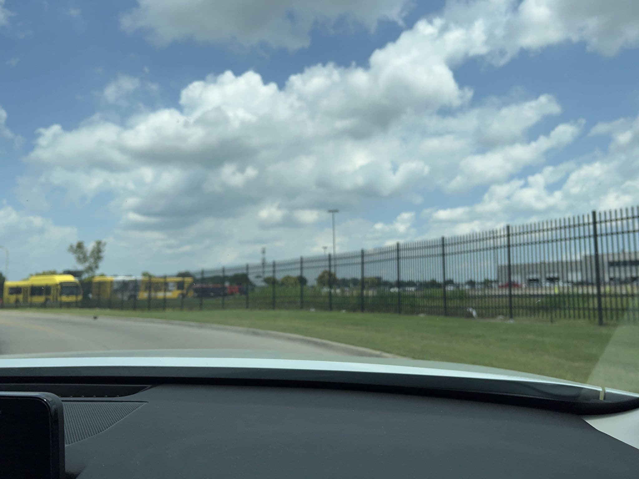 Street view near Detroit Airport Metropolitan Hotel, Romulus — © Satsuka_Osaka (CC BY-SA · Mapillary)