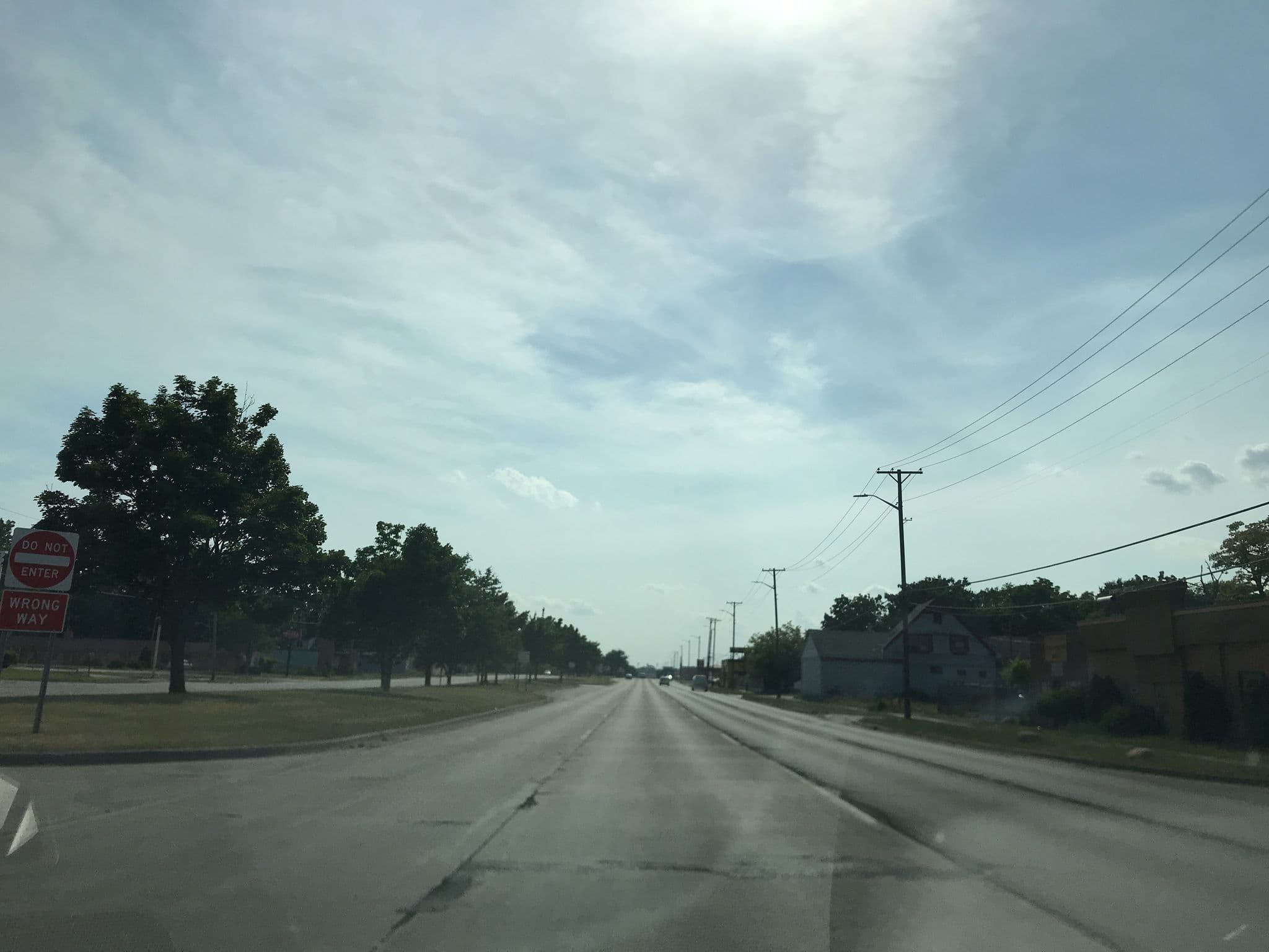 Street view near Budget Inn, Inkster — © plumgarden (CC BY-SA · Mapillary)