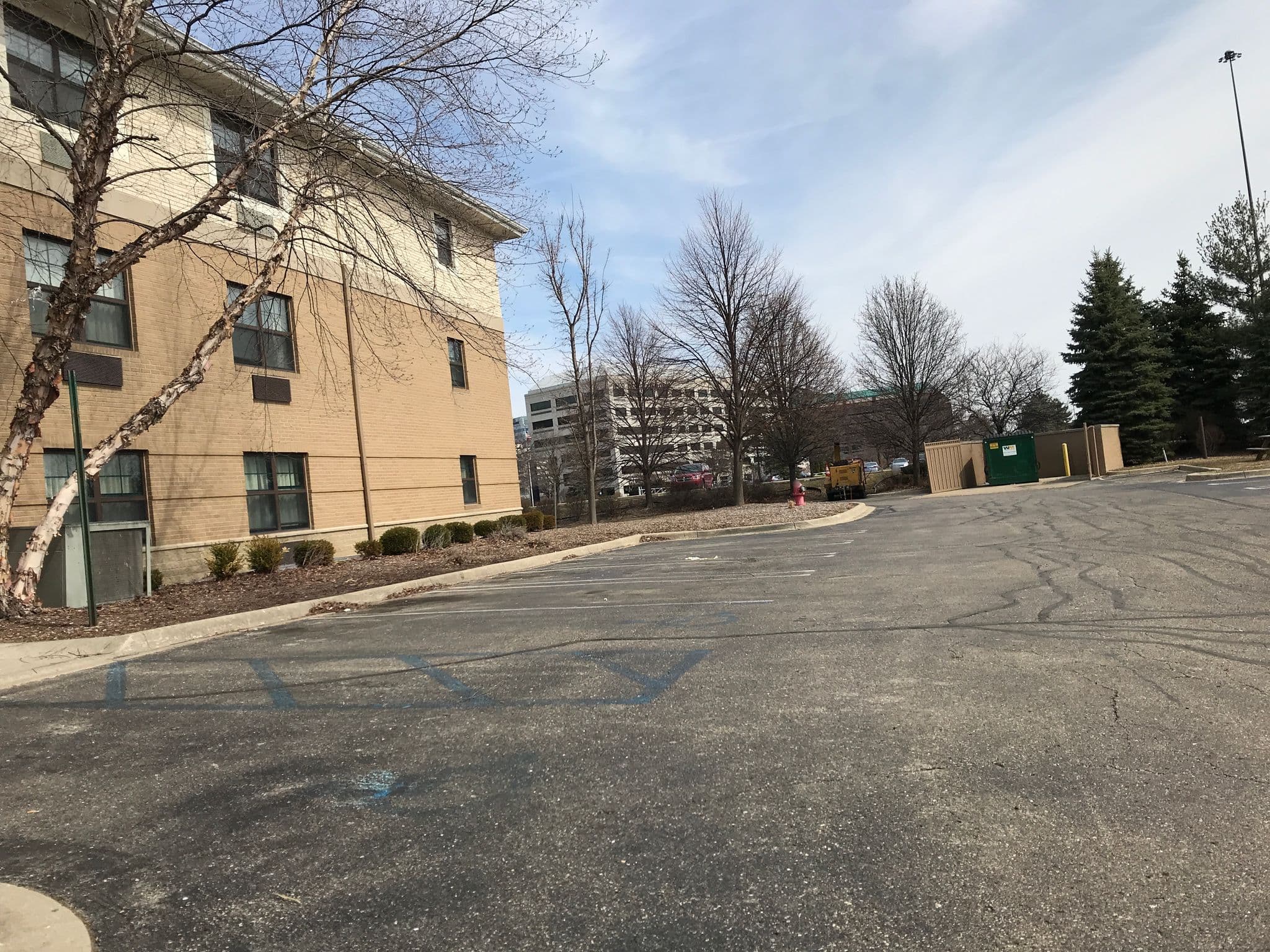 Street view near Extended Stay Hotels, Bingham Farms — © plumgarden (CC BY-SA · Mapillary)