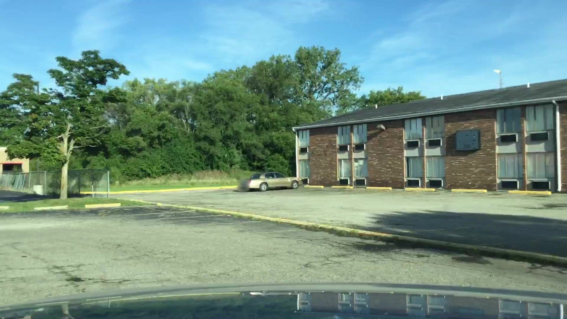 Street view near Great Western Inn, Flushing — © lvl5 (CC BY-SA · Mapillary)