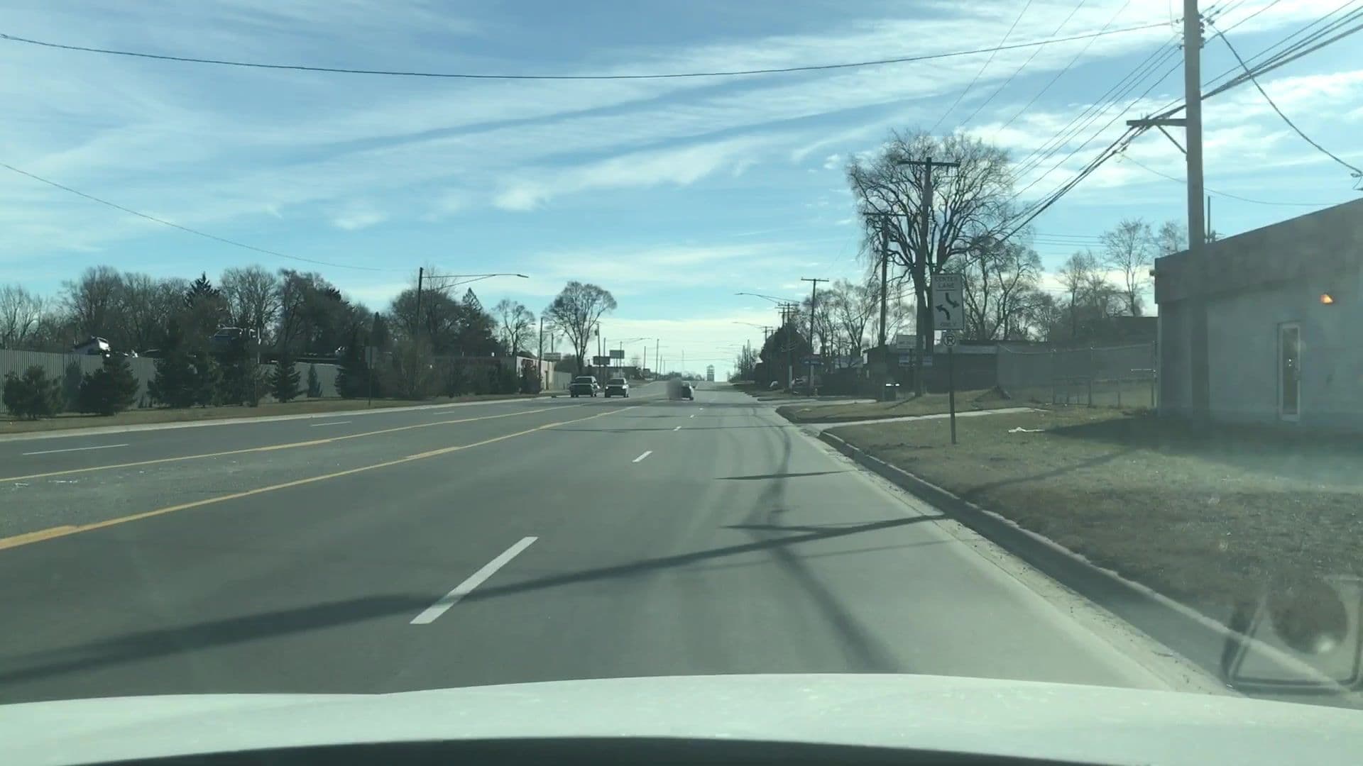 Street view near Moose Lodge, Pontiac — © lvl5 (CC BY-SA · Mapillary)