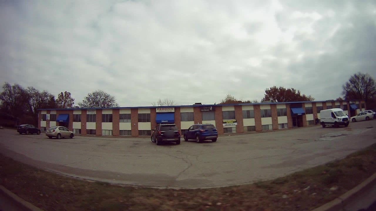 Street view near Quality Inn, Lathrup Village — © kevinmassey (CC BY-SA · Mapillary)