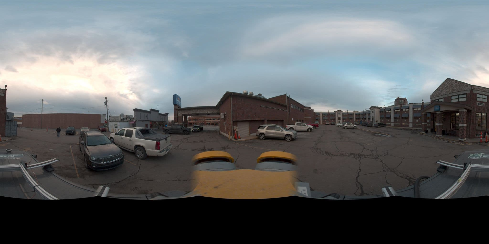 Street view near Baymont Inn, Detroit — © codgis (CC BY-SA · Mapillary)
