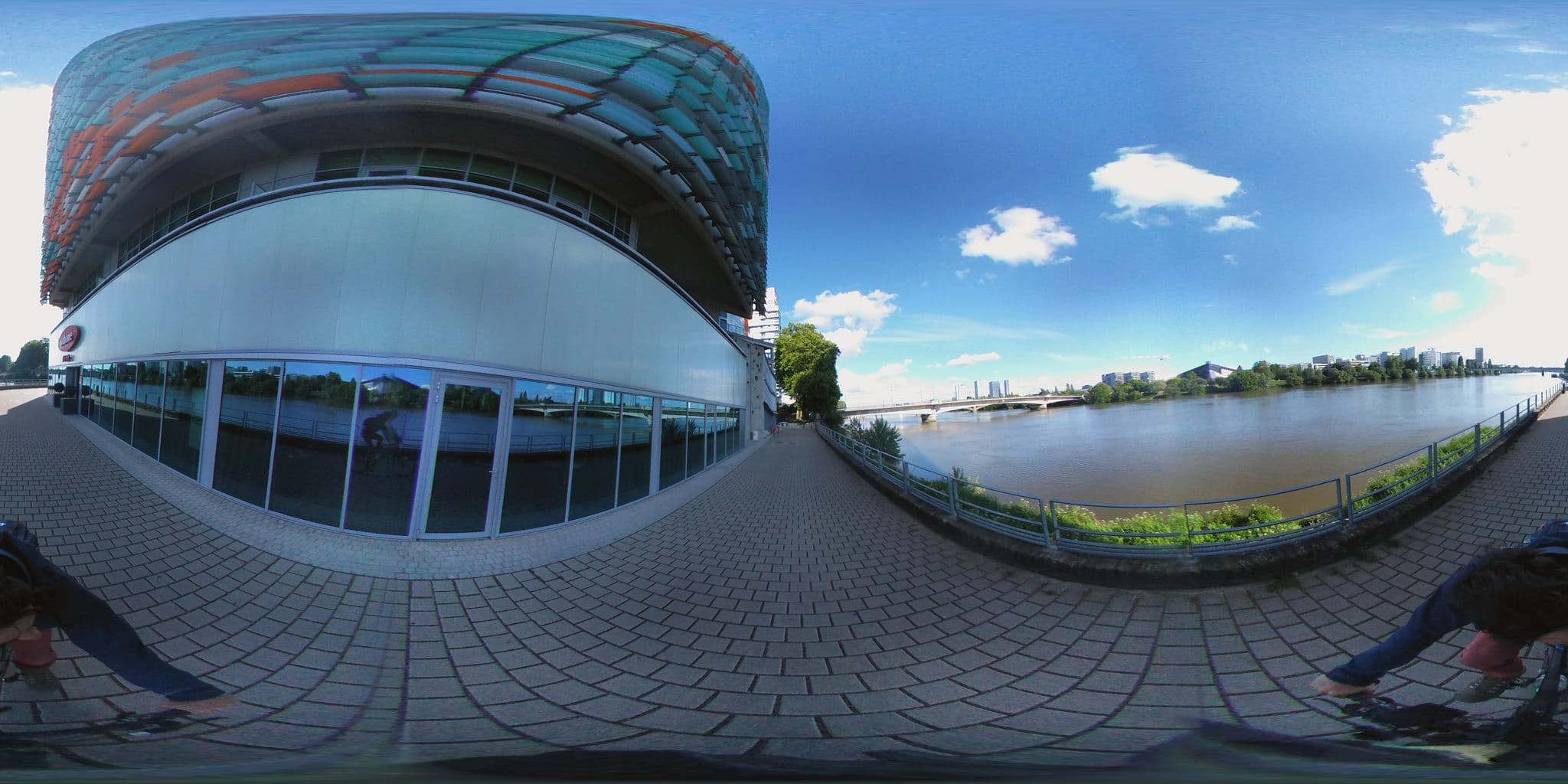Street view near Residhome Apparthotel Berges de la Loire, Nantes — © cartocite (CC BY-SA · Mapillary)