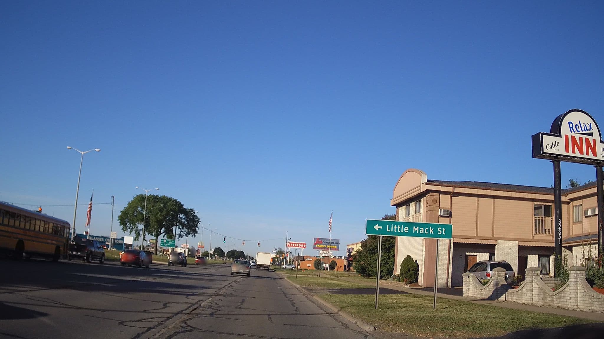 Street view near Alex Dimambro King Motel, Fraser — © markscalf (CC BY-SA · Mapillary)